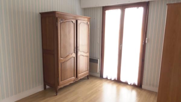 Appartement de 63 m2 à vendre 3 dans résidence en centre de GODERVILLE (76)