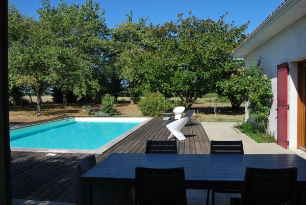 Belle maison familiale de plain pied de 140m2 avec piscine