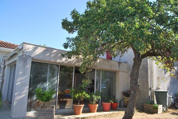 Belle maison familiale de plain pied de 140m2 avec piscine