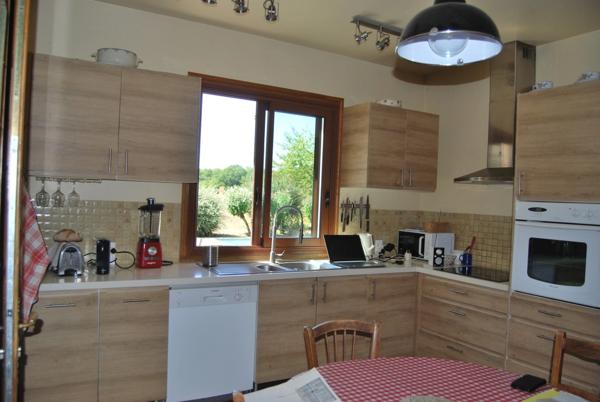 Belle maison familiale de plain pied de 140m2 avec piscine