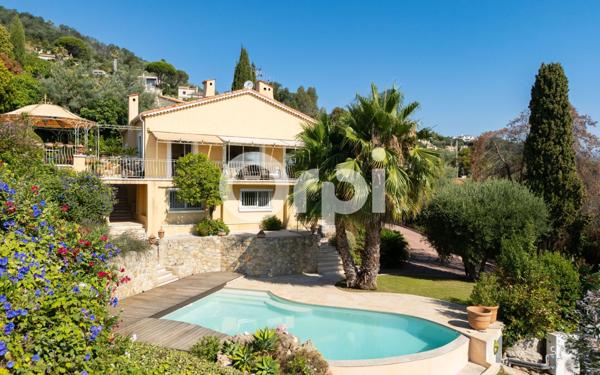 Maison à vendre    6 pièces •  Mandelieu-la-Napoule