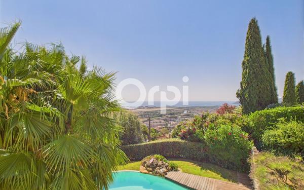 Maison à vendre    6 pièces •  Mandelieu-la-Napoule