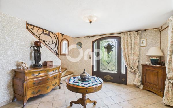 Maison à vendre    6 pièces •  Mandelieu-la-Napoule