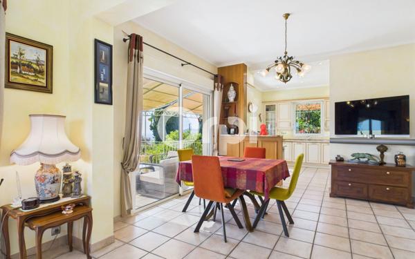 Maison à vendre    6 pièces •  Mandelieu-la-Napoule