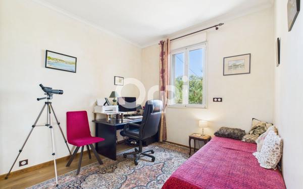 Maison à vendre    6 pièces •  Mandelieu-la-Napoule