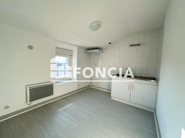 Location Appartement 2 pièces 44.37 m² - 13 IMPASSE GAMBETTA Rochefort 17300