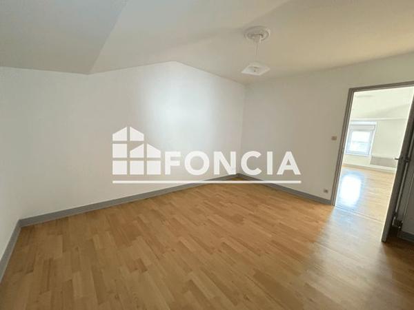 Location Appartement 2 pièces 44.37 m² - 13 IMPASSE GAMBETTA Rochefort 17300