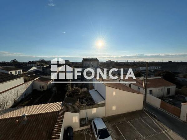 Location Appartement 2 pièces 44.37 m² - 13 IMPASSE GAMBETTA Rochefort 17300