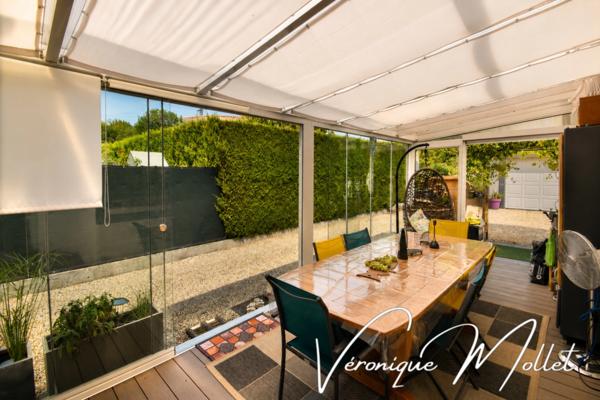 SAINTE-EULALIE – PLAIN-PIED, 3 CHAMBRES, BUREAU, PISCINE ET DOUBLE GARAGE