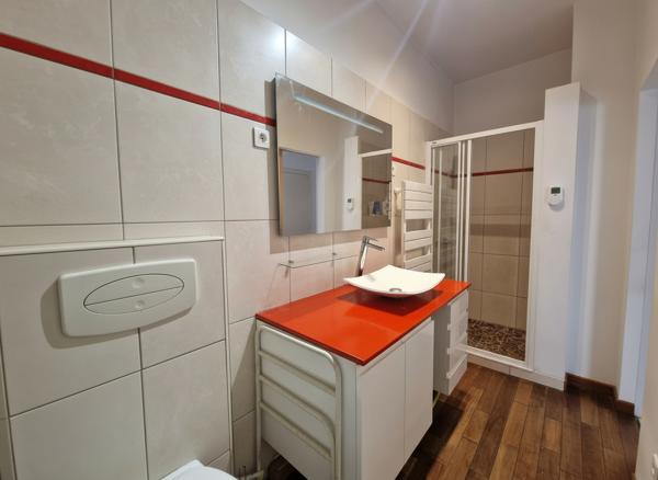 APPARTEMENT DE TYPE 3 PIÈCES