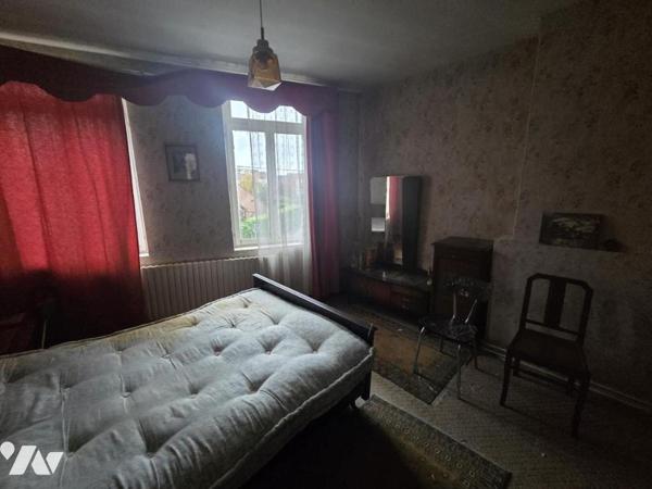 MARCQ EN BAROEUL - QUARTIER BUISSON - MAISON A RENOVER AVEC GRENIER, GARAGE ET JARDIN