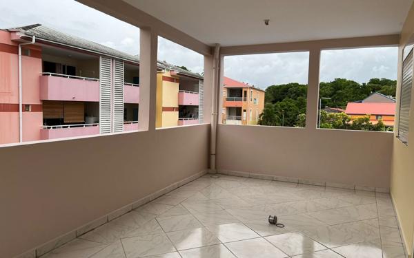 Appartement à louer    2 pièces •  Morne-à-l'Eau