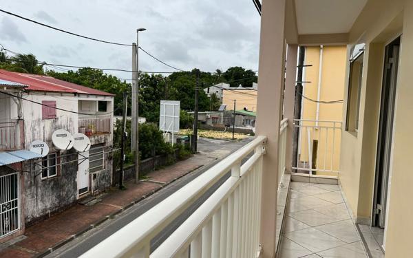 Appartement à louer    2 pièces •  Morne-à-l'Eau