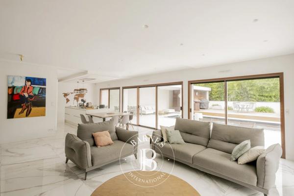 Mérignac, Maison 4 Chambres -  220 m² à vendre