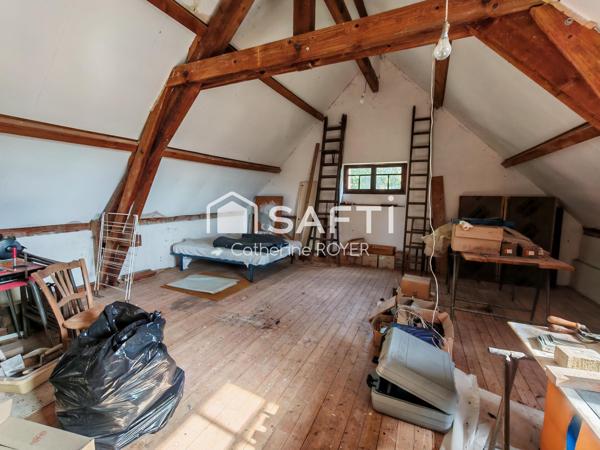 Maison ancienne rénovée sur 20000 m² de terrain