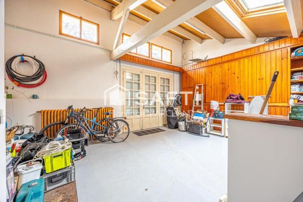 SUPERBE MAISON 4 CH GARAGE JARDIN PISCINE SPA