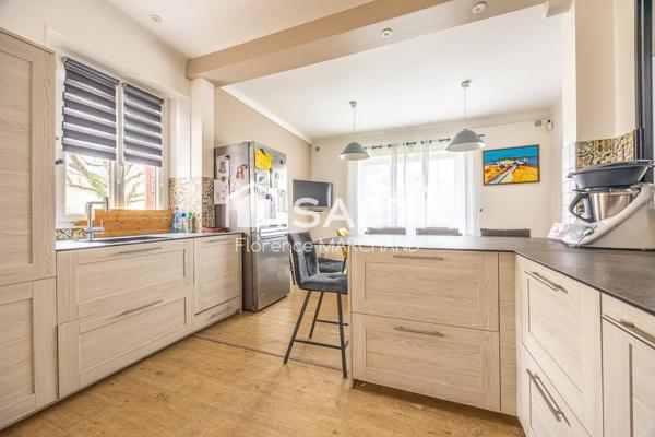 SUPERBE MAISON 4 CH GARAGE JARDIN PISCINE SPA