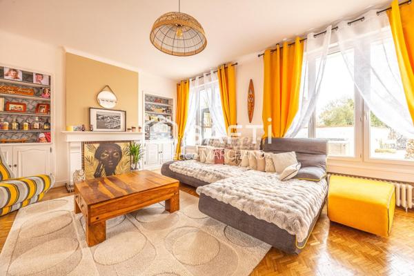 SUPERBE MAISON 4 CH GARAGE JARDIN PISCINE SPA