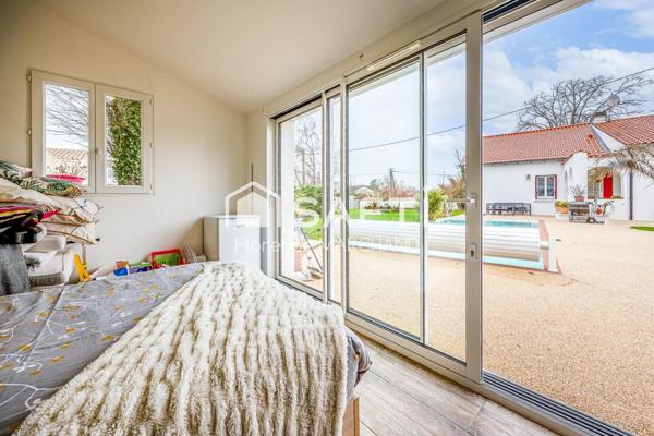 SUPERBE MAISON 4 CH GARAGE JARDIN PISCINE SPA