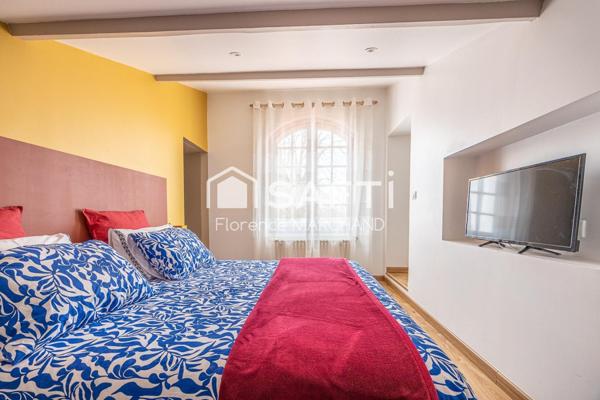 SUPERBE MAISON 4 CH GARAGE JARDIN PISCINE SPA