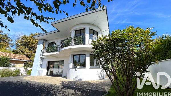 Maison à vendre 8 pièces 226 m² Gradignan