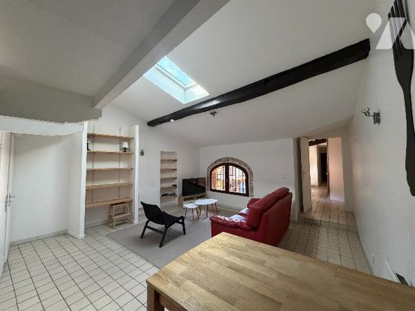 Hyper Centre T2 de 69m² avec 2 pièces supplémentaires et un cellier