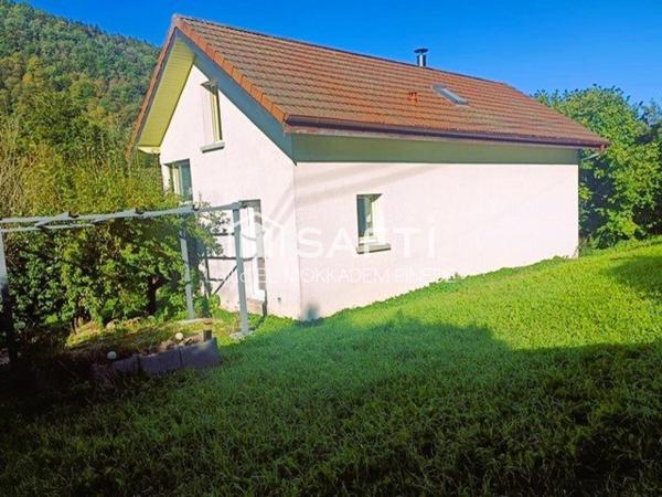 Maison atypique et contemporaine, au calme proche de la nature