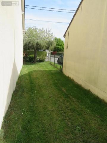 Location - Maison Grez-en-Bouère 53290 4 pièces 75 m 2 666 m 2