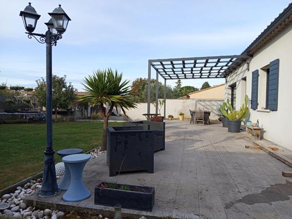 Villa Plain Pied 98m² sur terrain de 529m², Montségur sur Lauzon 279 000HAI