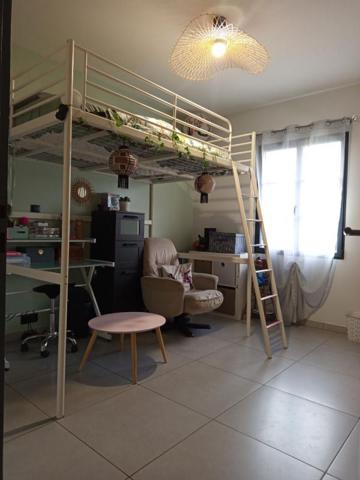 Villa Plain Pied 98m² sur terrain de 529m², Montségur sur Lauzon 279 000HAI