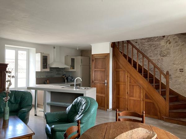 Appartement 3 pièces en location à FONTAINES