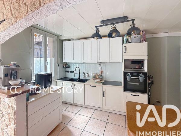 Maison à vendre 5 pièces 141,77 m² Solliès-Toucas