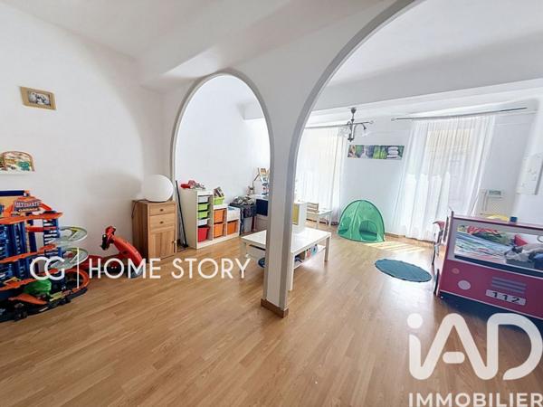 Maison à vendre 5 pièces 141,77 m² Solliès-Toucas