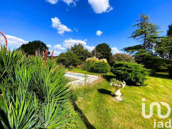 Maison de campagne 11 pièces de 312 m² à Aiguillon (47190)