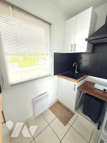 A VENDRE 56 VANNES RIVE GAUCHE DU PORT APPT T2 43,66 m² dernier étage + Parking