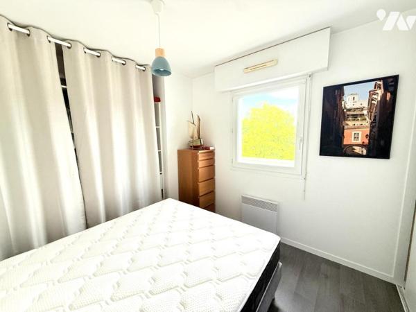 A VENDRE 56 VANNES RIVE GAUCHE DU PORT APPT T2 43,66 m² dernier étage + Parking