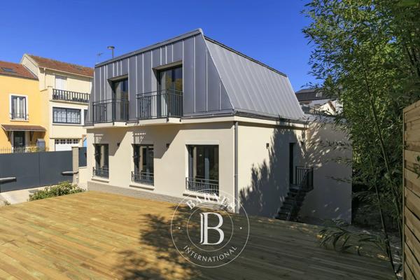 Suresnes, Maison 4 Chambres -  161 m² à vendre