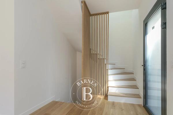 Suresnes, Maison 4 Chambres -  161 m² à vendre