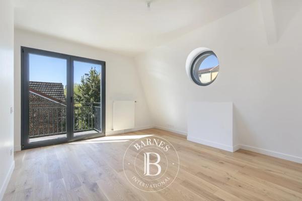 Suresnes, Maison 4 Chambres -  161 m² à vendre