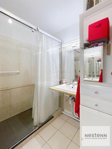 Charmant T2 avec grande terrasse, piscine et parking ? Proche centre-ville de Saint-Raphaël