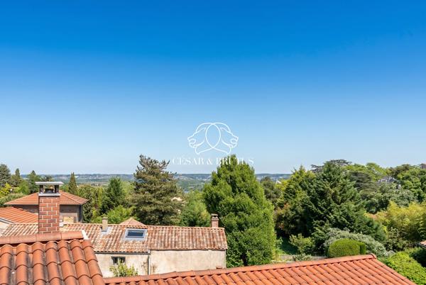 Au calme de l’Ouest Lyonnais : Grand T5 de 111m² en très bon état – Saint Germain Au Mont d’Or
