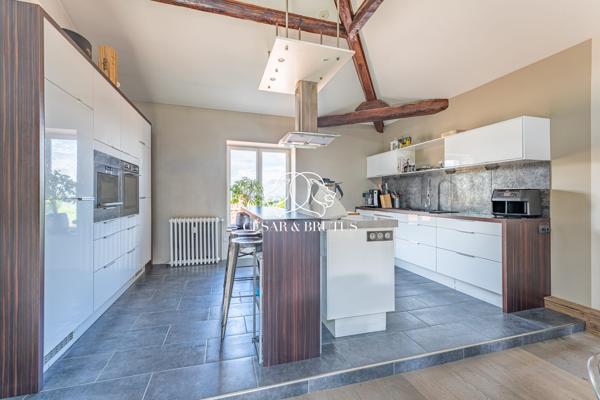 Au calme de l’Ouest Lyonnais : Grand T5 de 111m² en très bon état – Saint Germain Au Mont d’Or