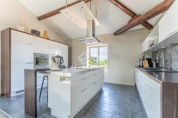 Au calme de l’Ouest Lyonnais : Grand T5 de 111m² en très bon état – Saint Germain Au Mont d’Or