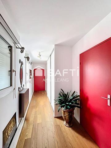 Duplex atypique, lumineux et plein de charme, à deux pas du métro La Dhuys.