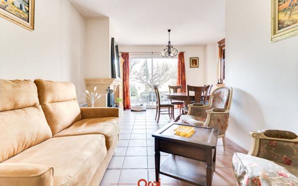 Maison à vendre    2 pièces •  Marseille 12