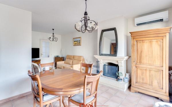 Maison à vendre    2 pièces •  Marseille 12