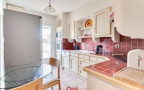 Maison à vendre    2 pièces •  Marseille 12