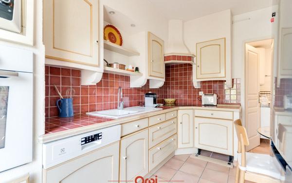 Maison à vendre    2 pièces •  Marseille 12