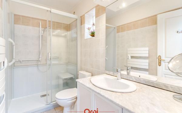 Maison à vendre    2 pièces •  Marseille 12