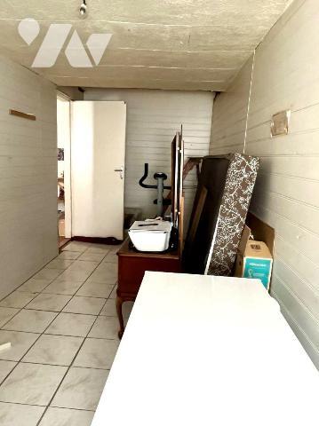 A VENDRE à SAINT-PERE (89450), à quelques kilomètres de VEZELAY,  Une maison d'habitation compr...